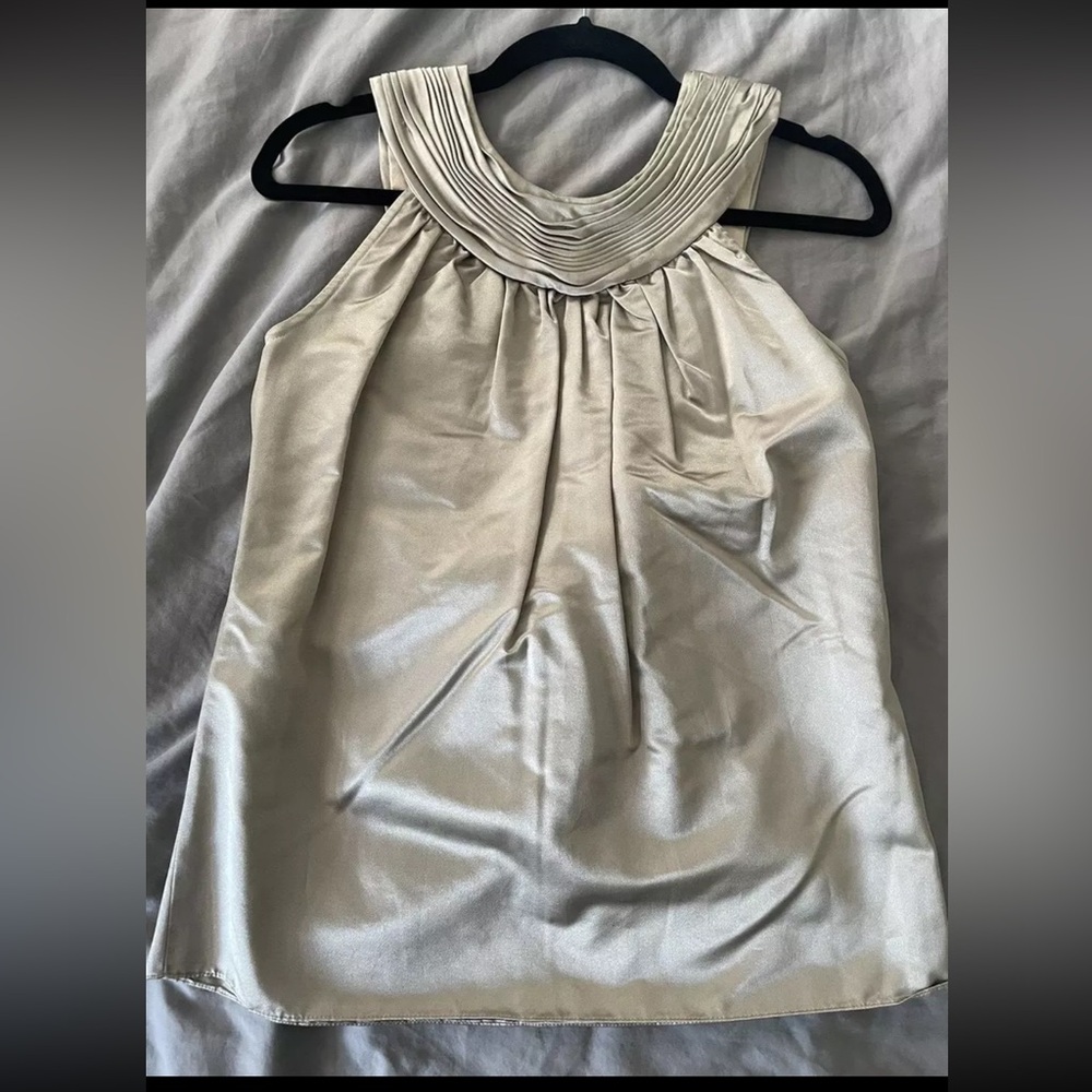 Vera Wang Lavender Label Pleated Collar Tank Top - size 6